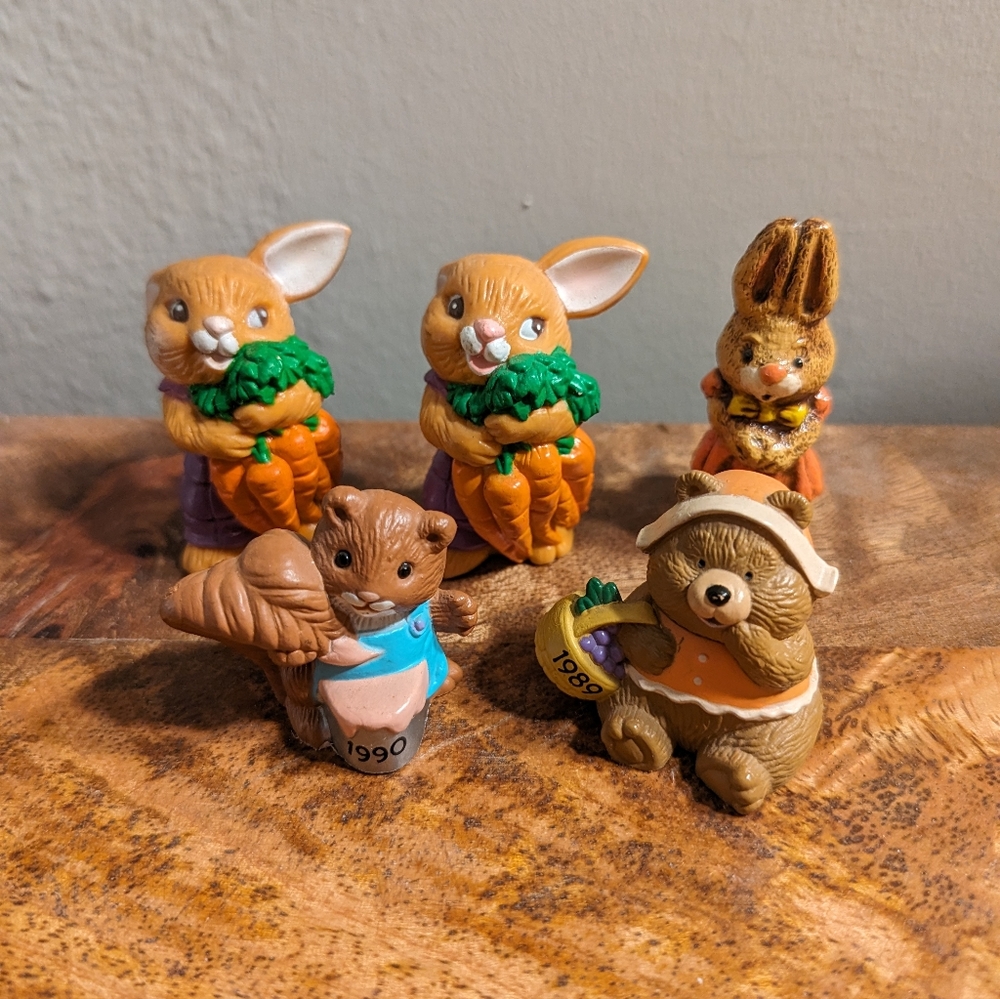 Mini vintage figurine collectibles from the 1980s